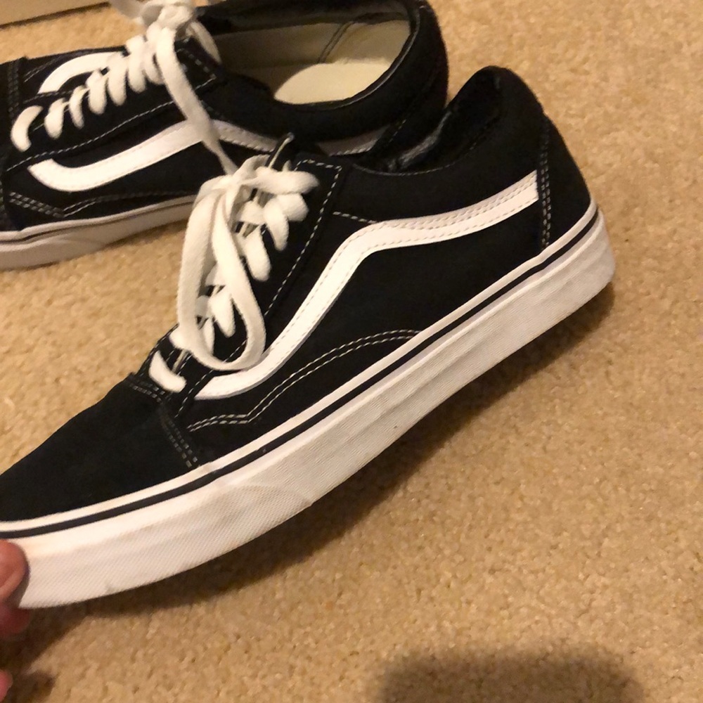 COPY - black and white old skool low top vans - Picture 5 of 6